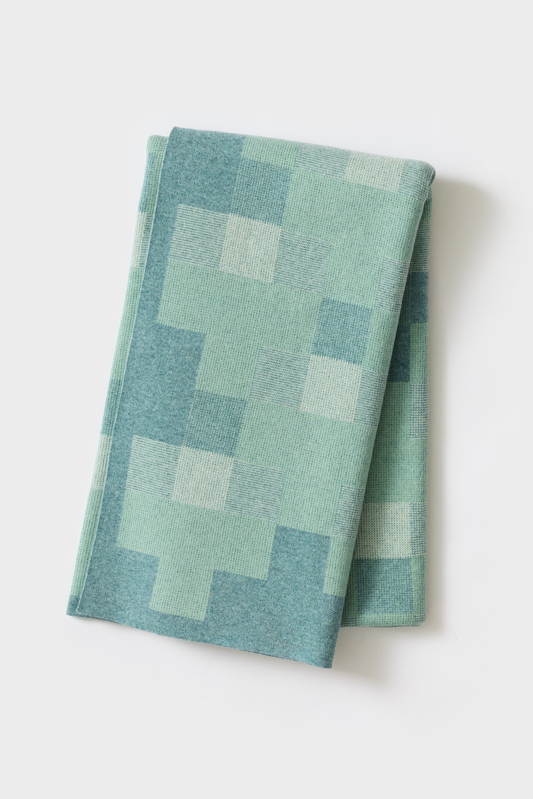 Bedthrow "Faro" - North Sea & Eggshell