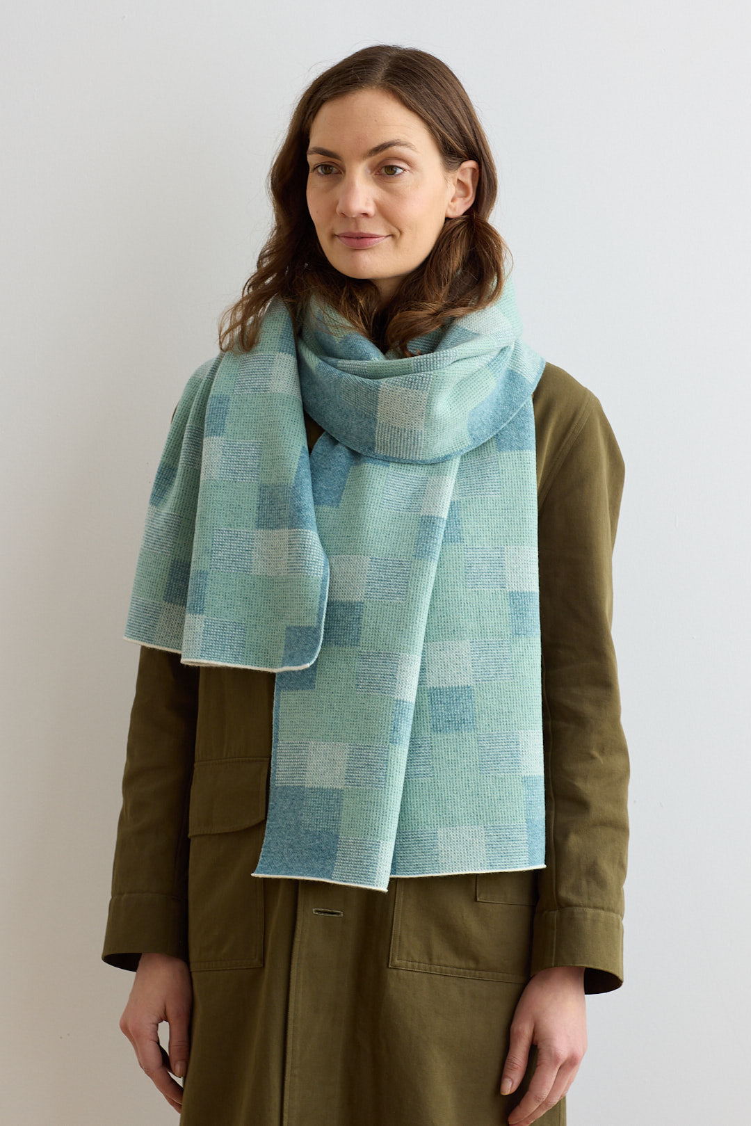 Scarf "Faro" - North Sea + Eggshell