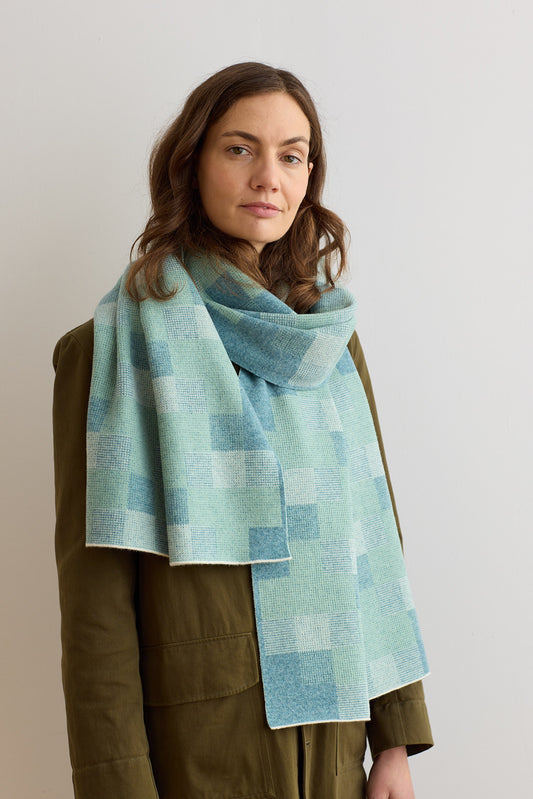 Scarf "Faro" - North Sea + Eggshell