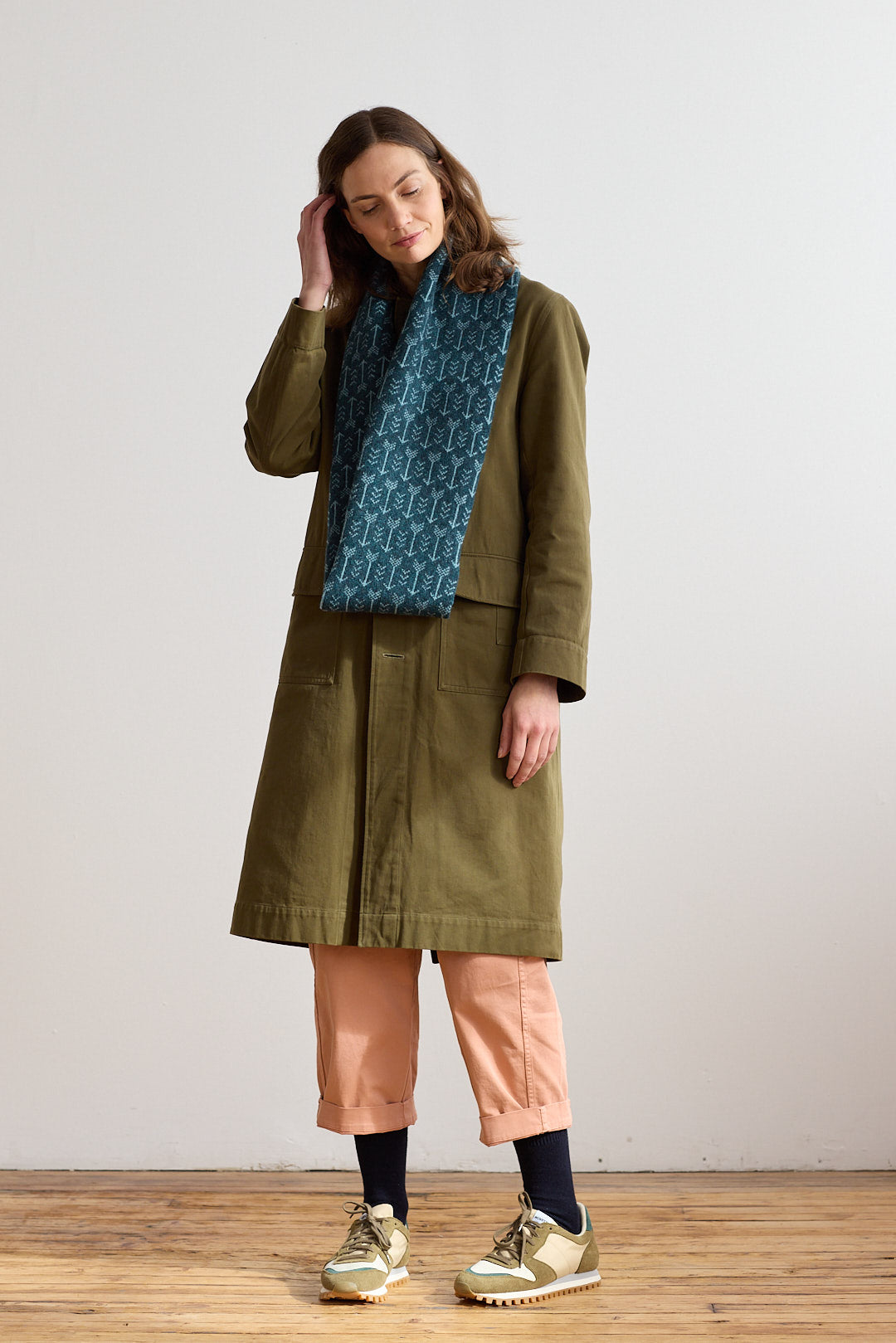 Circle Scarf "Arrow" - Ink & North Sea