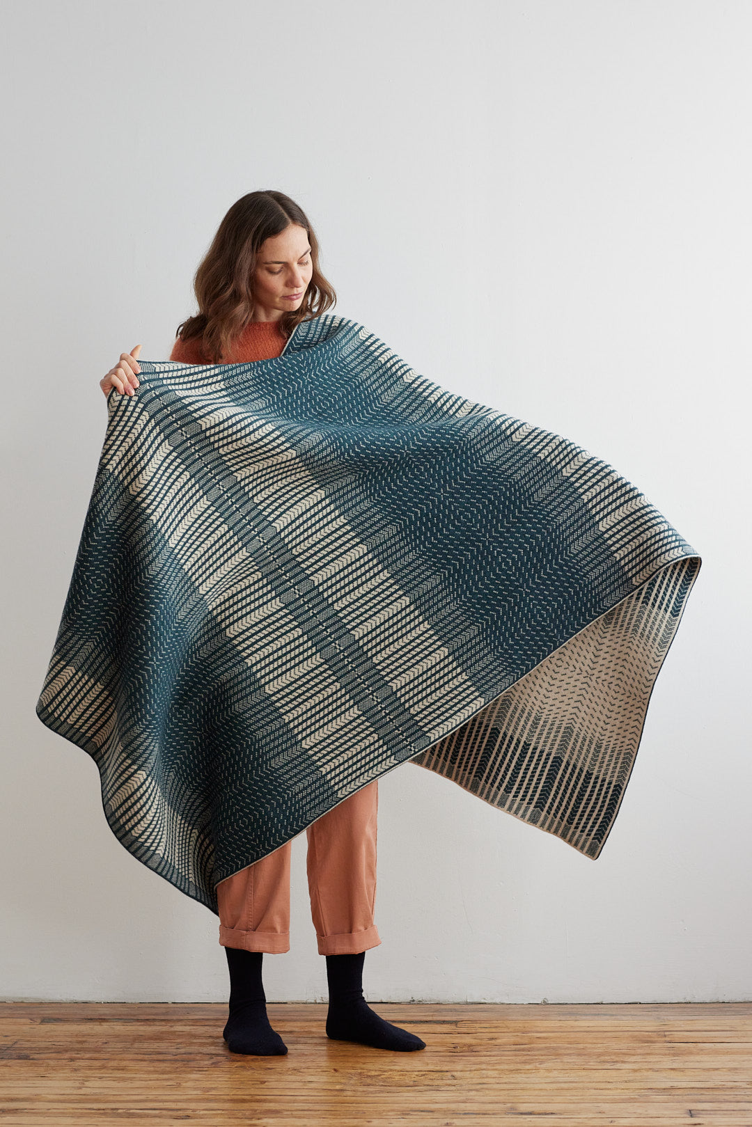 Blanket "Wave" - Ink & Oatmeal