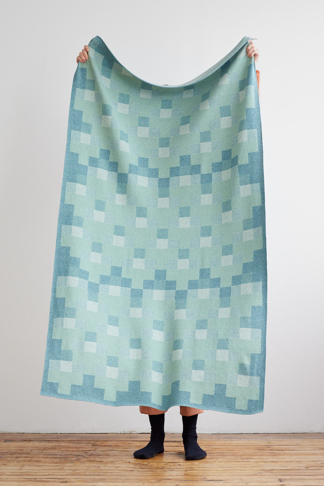 Blanket "Faro" - North Sea & Eggshell