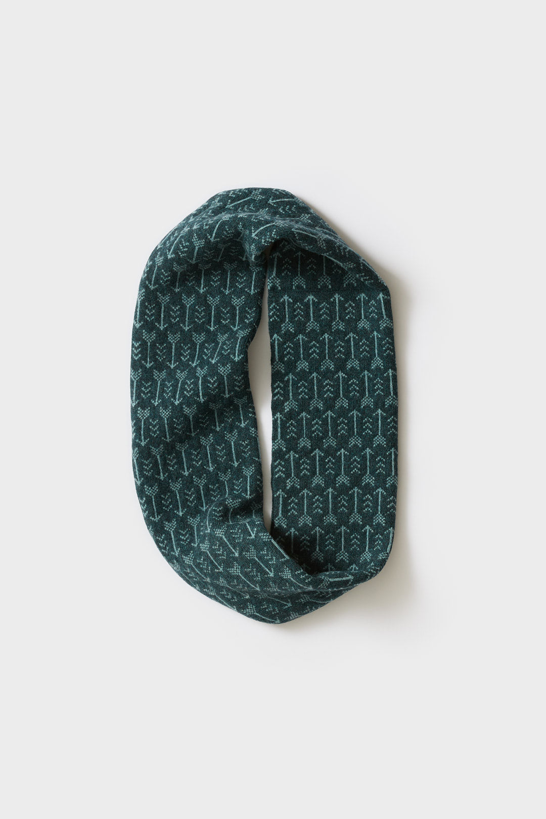 Circle Scarf "Arrow" - Ink & North Sea