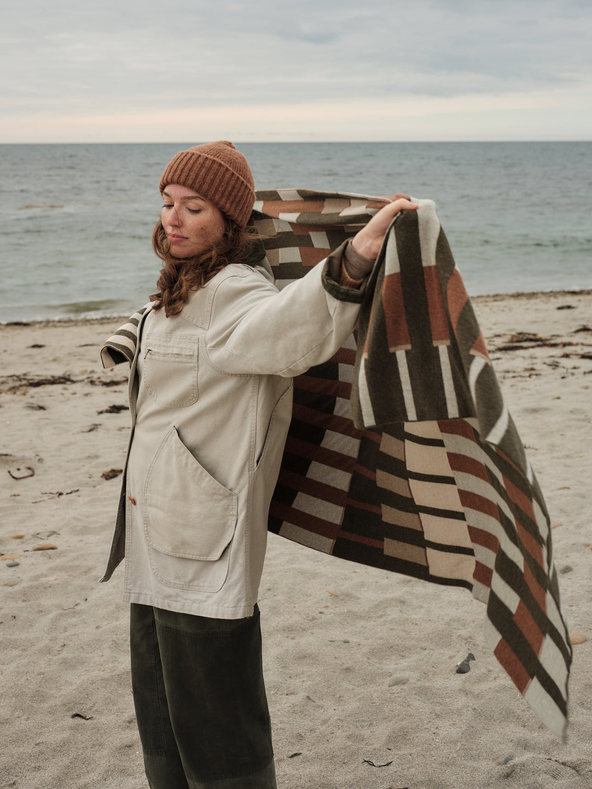 Blanket "Harbour" - Nettle, Hazelnut, Wren
