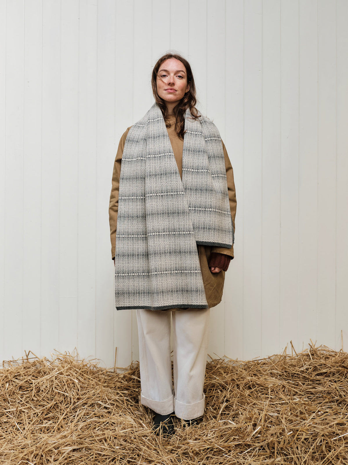 Scarf "Brackish" - Almond & Wolf Grey