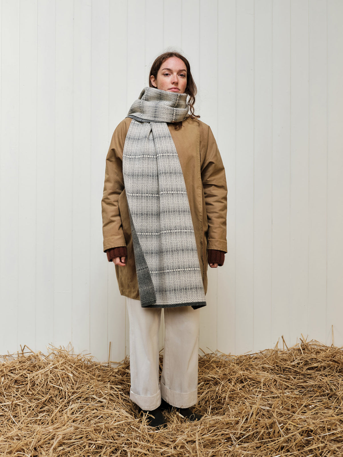 Scarf "Brackish" - Almond & Wolf Grey