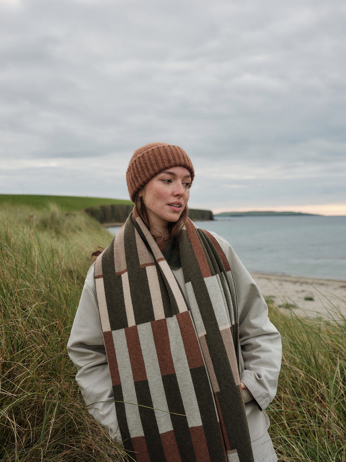 Scarf "Harbour" - Nettle, Hazelnut, Wren