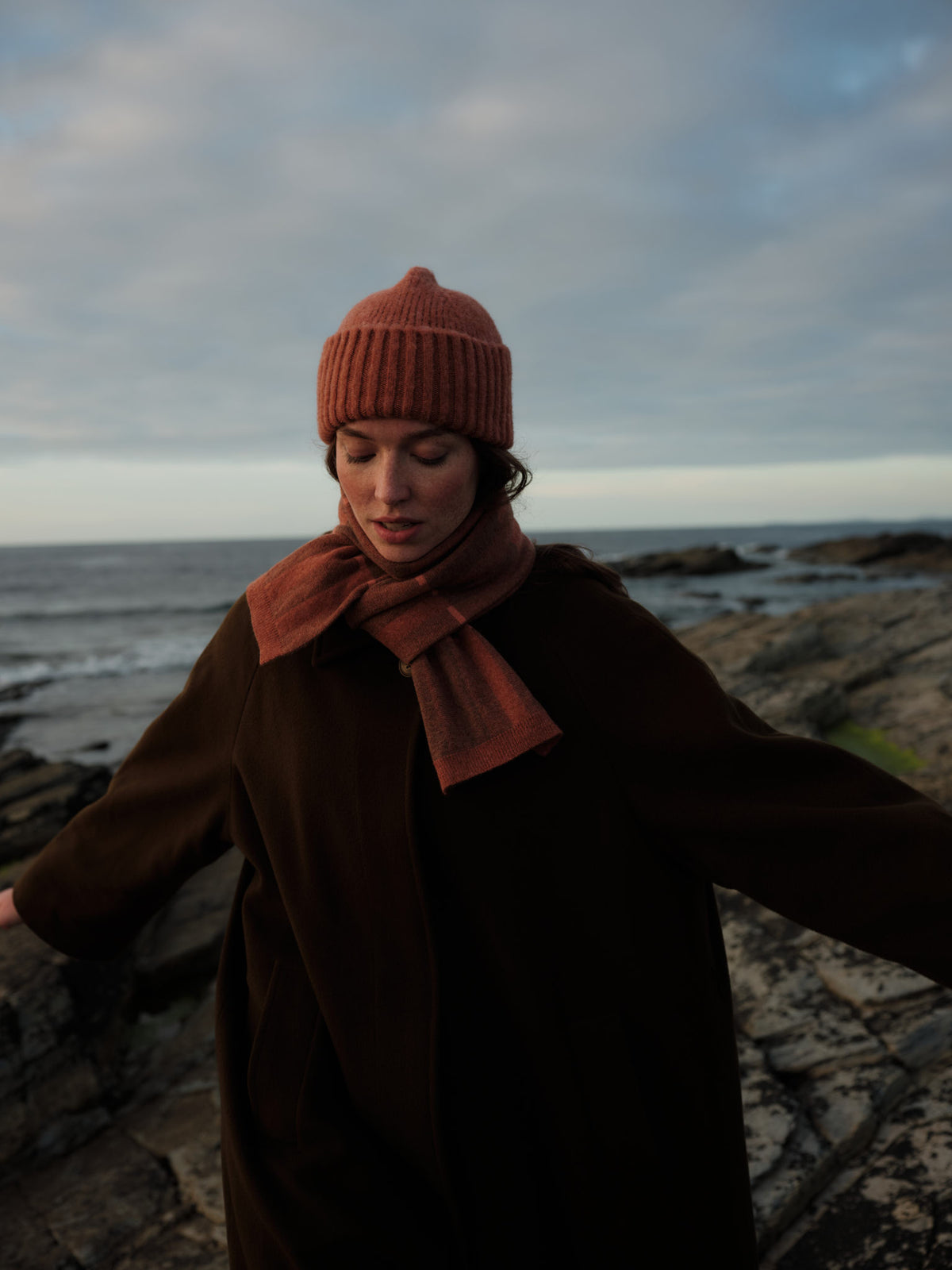 Small Scarf "Garden" - Iron Oxide & Hazelnut