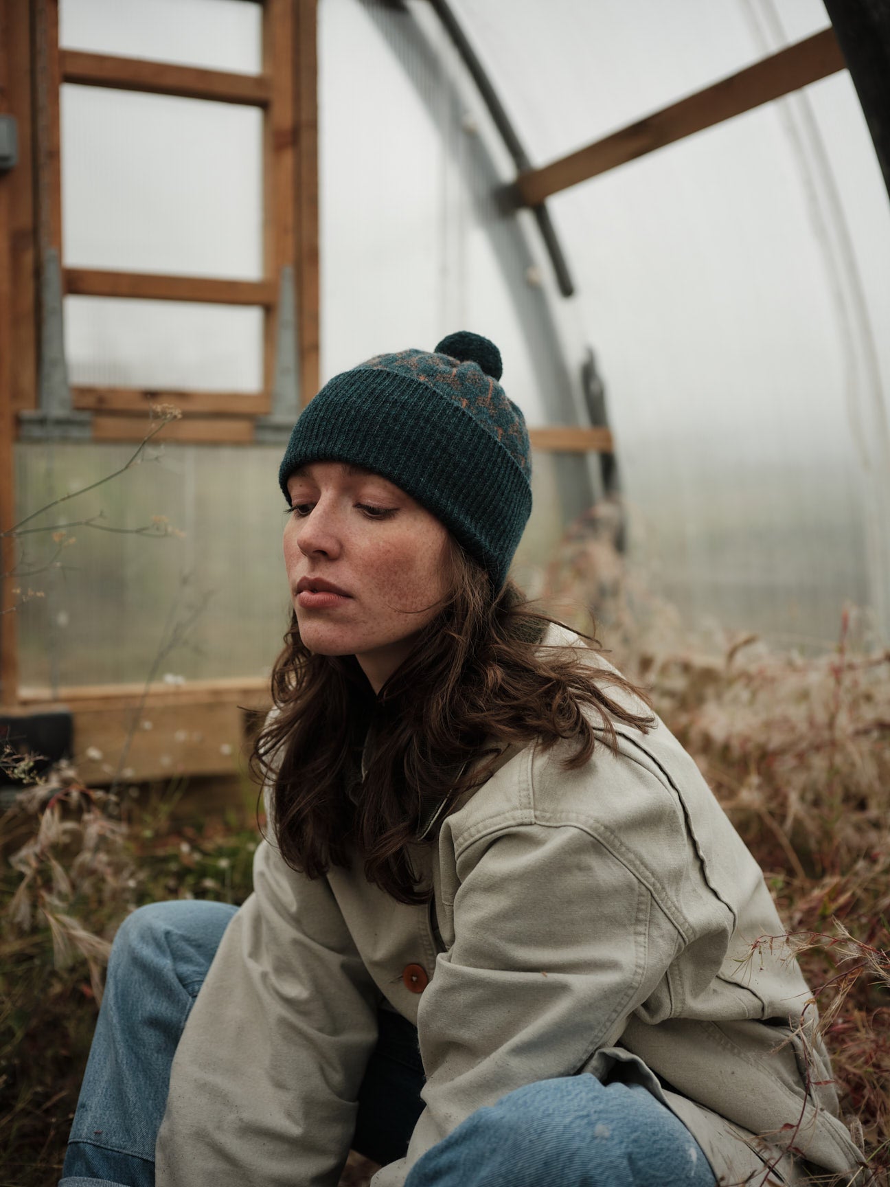 Pom Hat "Arrow" - Ink & Hazelnut