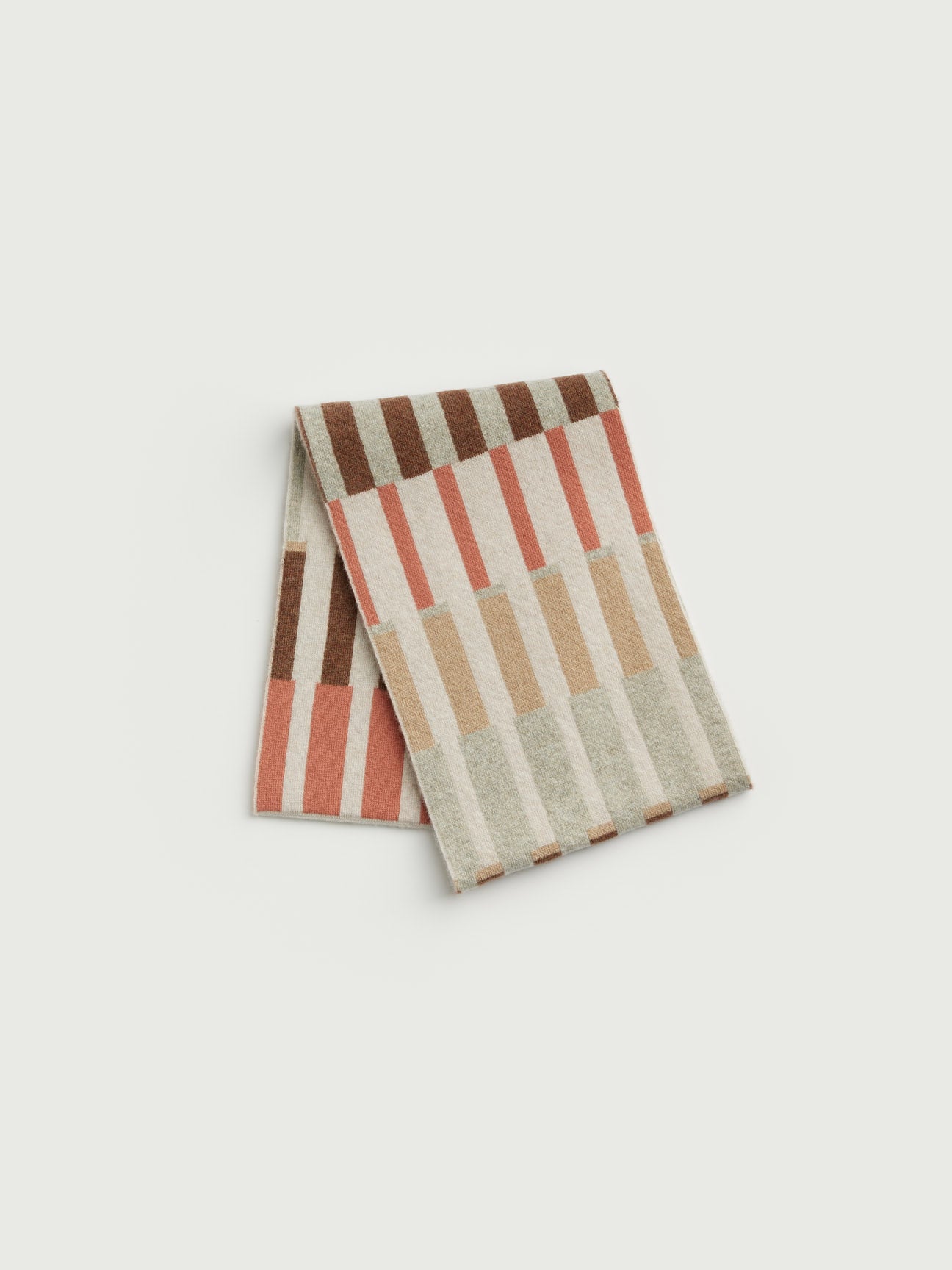 Circle Scarf "Harbour" - Hazelnut, Rosehip, Barley