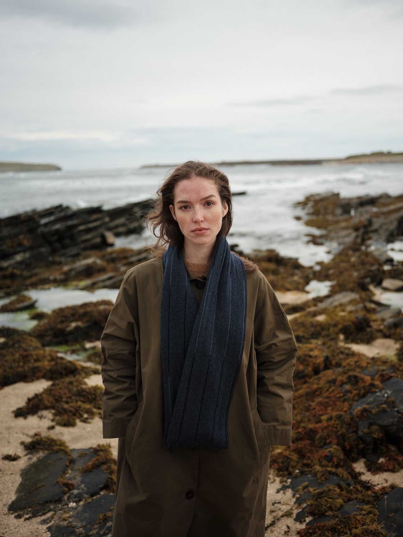 Circle Scarf "Reed" - Navy & Midnight