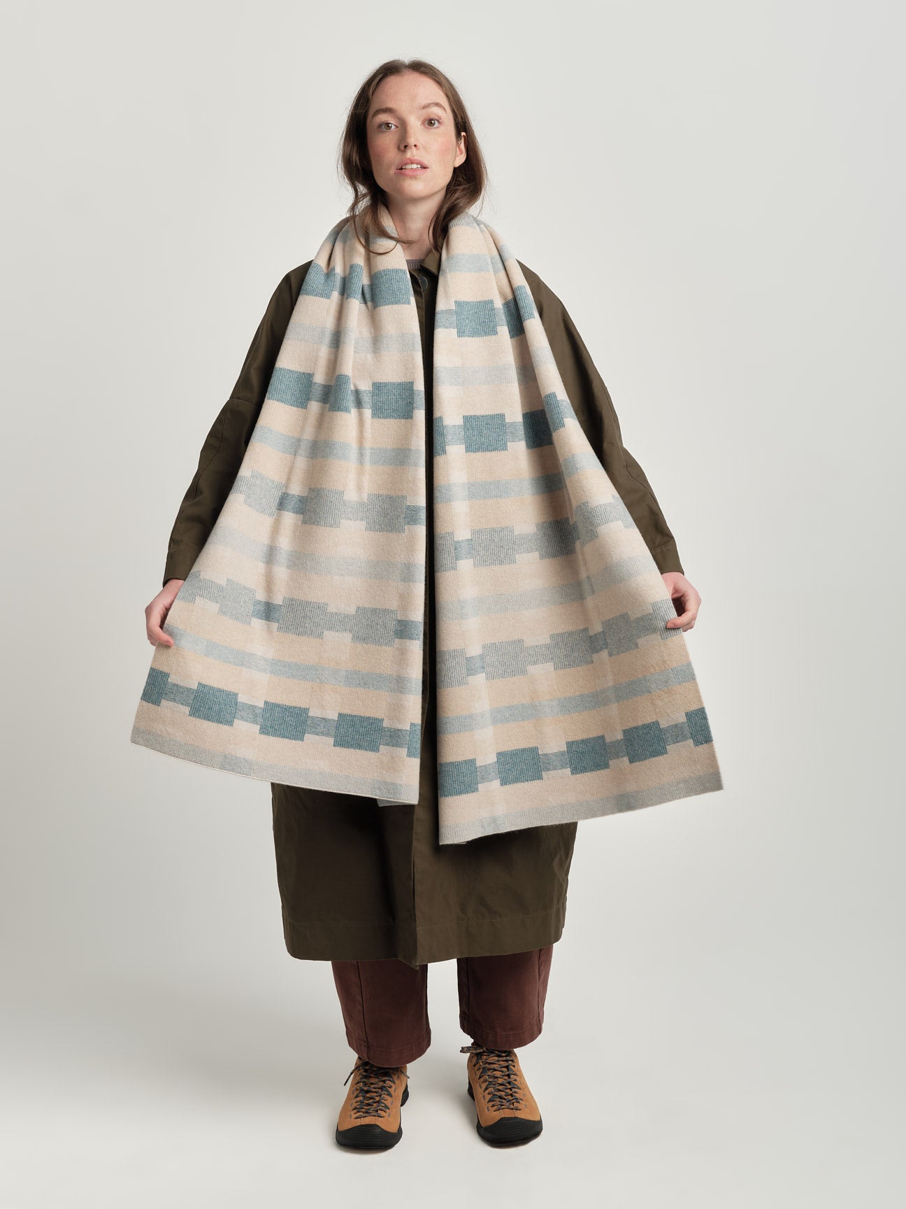 Scarf "Stockholm" - Swansdown, Oat, North Sea